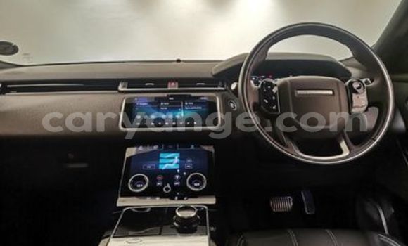 Acheter Occasion Voiture Land Rover Range Rover Velar Rouge à Windhoek, Namibie Acheter Occasion Voiture Land Rover Range Rover Velar Rouge à Windhoek, Namibie