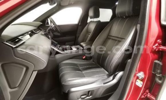 Acheter Occasion Voiture Land Rover Range Rover Velar Rouge à Windhoek, Namibie Acheter Occasion Voiture Land Rover Range Rover Velar Rouge à Windhoek, Namibie