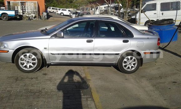 Acheter Occasion Voiture Volvo 990 Gris à Windhoek, Namibie