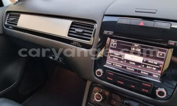 Acheter Occasion Voiture Volkswagen Touareg Gris à Windhoek, Namibie Acheter Occasion Voiture Volkswagen Touareg Gris à Windhoek, Namibie