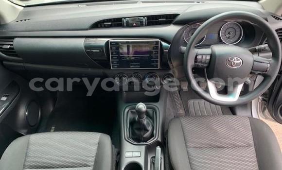 Buy Used Toyota Hilux Silver Car in Karasburg in Karas Buy Used Toyota Hilux Silver Car in Karasburg in Karas