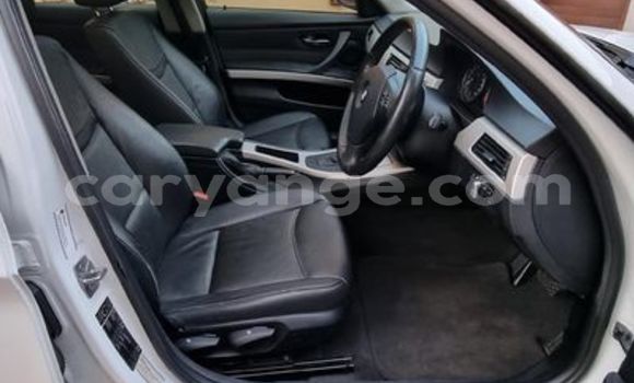 Acheter Occasion Voiture BMW 3–Series Blanc à Windhoek, Namibie Acheter Occasion Voiture BMW 3–Series Blanc à Windhoek, Namibie