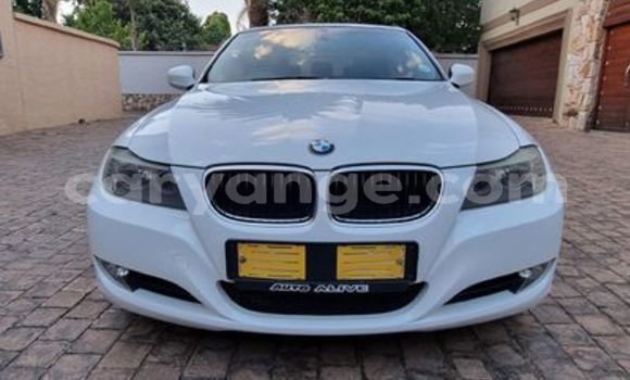 Acheter Occasion Voiture BMW 3–Series Blanc à Windhoek, Namibie Acheter Occasion Voiture BMW 3–Series Blanc à Windhoek, Namibie