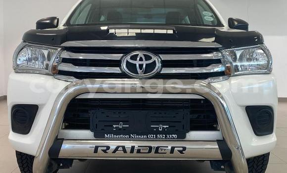 Acheter Occasion Voiture Toyota Hilux Blanc à Windhoek, Namibie Acheter Occasion Voiture Toyota Hilux Blanc à Windhoek, Namibie