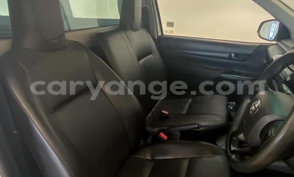 Acheter Occasion Voiture Toyota Hilux Blanc à Windhoek, Namibie Acheter Occasion Voiture Toyota Hilux Blanc à Windhoek, Namibie