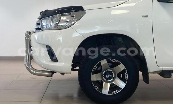 Acheter Occasion Voiture Toyota Hilux Blanc à Windhoek, Namibie Acheter Occasion Voiture Toyota Hilux Blanc à Windhoek, Namibie