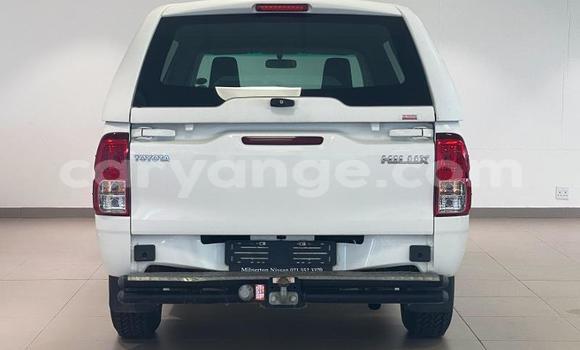 Acheter Occasion Voiture Toyota Hilux Blanc à Windhoek, Namibie Acheter Occasion Voiture Toyota Hilux Blanc à Windhoek, Namibie