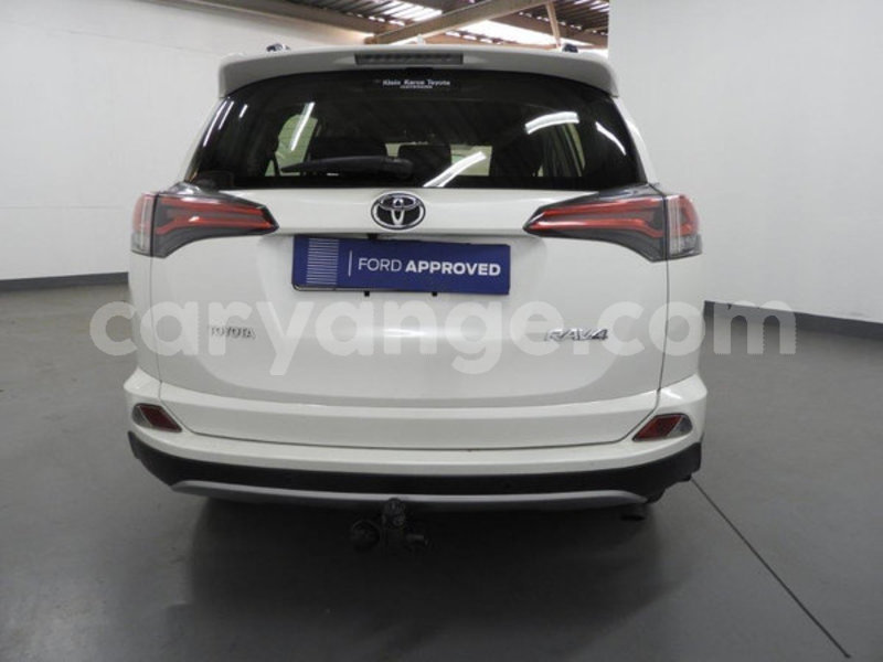 Big with watermark 2017 toyota rav 4 5