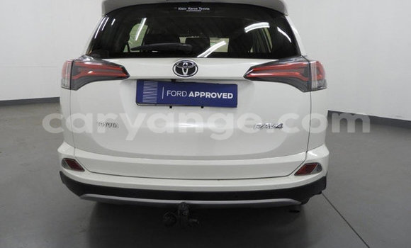 Buy Used Toyota RAV4 White Car in Khorixas in Kunene Buy Used Toyota RAV4 White Car in Khorixas in Kunene