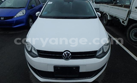 Acheter Occasion Voiture Volkswagen Polo Blanc à Walvis Bay, Namibie Acheter Occasion Voiture Volkswagen Polo Blanc à Walvis Bay, Namibie
