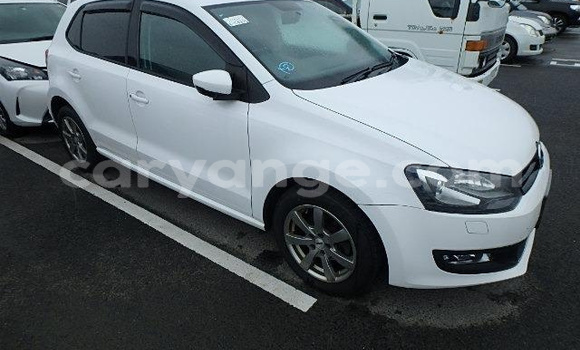 Acheter Occasion Voiture Volkswagen Polo Blanc à Walvis Bay, Namibie Acheter Occasion Voiture Volkswagen Polo Blanc à Walvis Bay, Namibie
