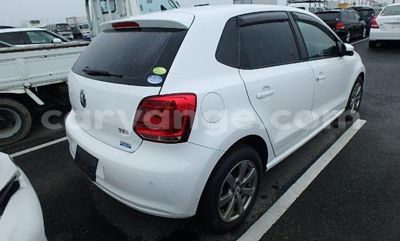 Acheter Occasion Voiture Volkswagen Polo Blanc à Walvis Bay, Namibie Acheter Occasion Voiture Volkswagen Polo Blanc à Walvis Bay, Namibie