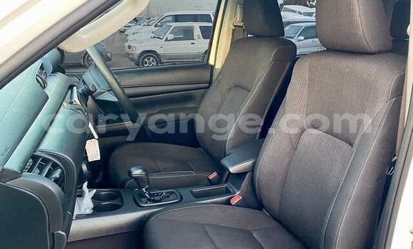 Acheter Occasion Voiture Toyota Hilux Blanc à Windhoek, Namibie Acheter Occasion Voiture Toyota Hilux Blanc à Windhoek, Namibie