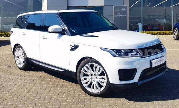 Buy Used Land Rover Range Rover Sport White Car in Karasburg in Karas