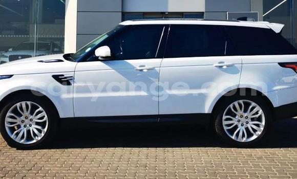 Acheter Occasion Voiture Land Rover Range Rover Sport Blanc à Karasburg, Karas Acheter Occasion Voiture Land Rover Range Rover Sport Blanc à Karasburg, Karas