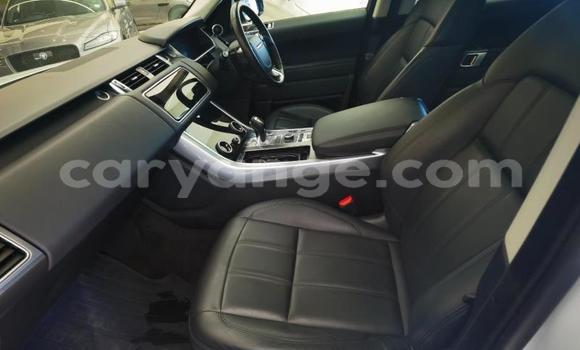 Acheter Occasion Voiture Land Rover Range Rover Sport Blanc à Karasburg, Karas Acheter Occasion Voiture Land Rover Range Rover Sport Blanc à Karasburg, Karas