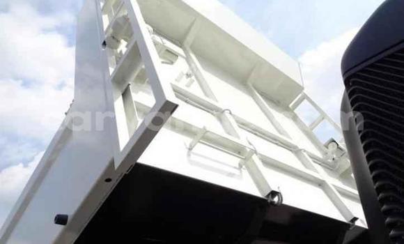 Acheter Import Utilitaire Hino Ranger Blanc à Windhoek, Namibie Acheter Import Utilitaire Hino Ranger Blanc à Windhoek, Namibie