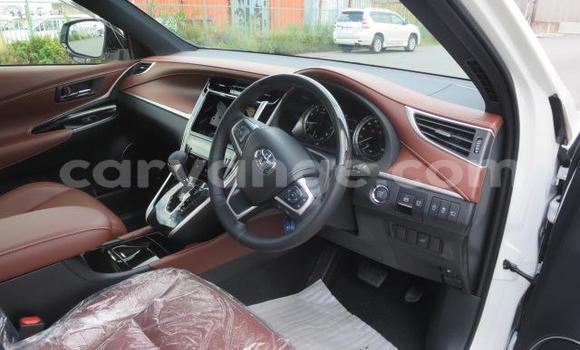 Acheter Import Voiture Toyota Harrier Blanc à Windhoek, Namibie Acheter Import Voiture Toyota Harrier Blanc à Windhoek, Namibie