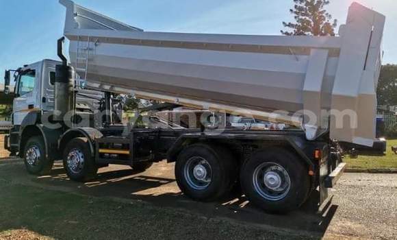 Buy Used Mercedes‒Benz Tipper White Truck in Windhoek in Namibia Buy Used Mercedes‒Benz Tipper White Truck in Windhoek in Namibia