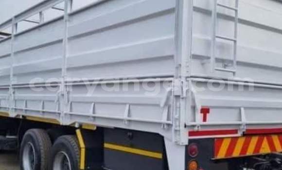 Buy Used Volvo F4 Blue Truck in Windhoek in Namibia Buy Used Volvo F4 Blue Truck in Windhoek in Namibia