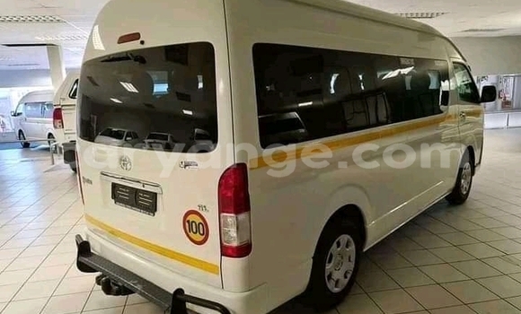 Buy Used Toyota iQ White Car in Karasburg in Karas Buy Used Toyota iQ White Car in Karasburg in Karas