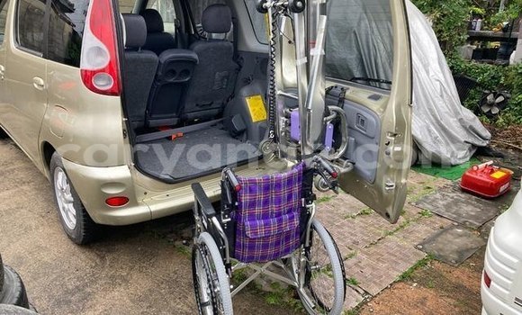 Buy Used Toyota FunCargo Silver Car in Walvis Bay in Namibia Buy Used Toyota FunCargo Silver Car in Walvis Bay in Namibia