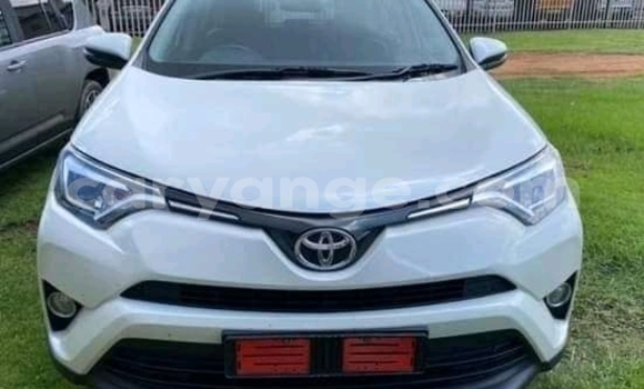 Acheter Occasion Voiture Toyota RAV4 Blanc à Windhoek, Namibie Acheter Occasion Voiture Toyota RAV4 Blanc à Windhoek, Namibie