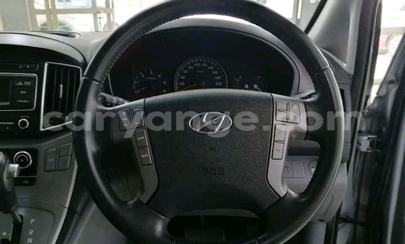 Buy Used Hyundai H1 Silver Car in Katima Mulilo in Caprivi Buy Used Hyundai H1 Silver Car in Katima Mulilo in Caprivi