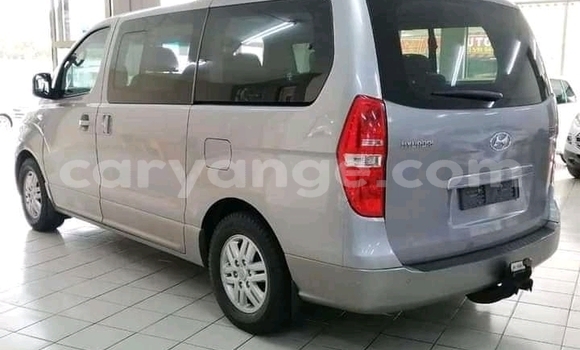 Buy Used Hyundai H1 Silver Car in Katima Mulilo in Caprivi Buy Used Hyundai H1 Silver Car in Katima Mulilo in Caprivi