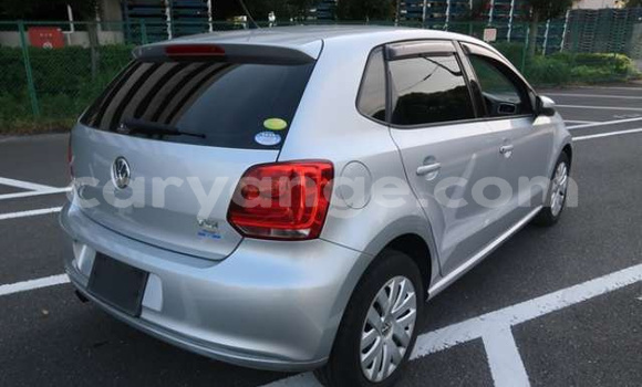 Acheter Occasion Voiture Volkswagen Polo Gris à Walvis Bay, Namibie Acheter Occasion Voiture Volkswagen Polo Gris à Walvis Bay, Namibie