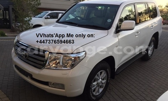 Acheter Occasion Voiture Toyota Land Cruiser Blanc à Windhoek, Namibie Acheter Occasion Voiture Toyota Land Cruiser Blanc à Windhoek, Namibie