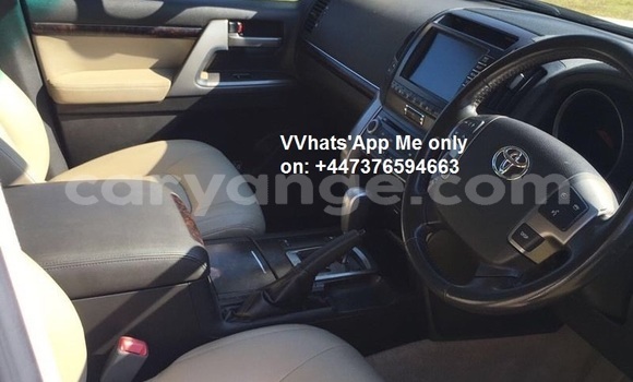 Acheter Occasion Voiture Toyota Land Cruiser Blanc à Windhoek, Namibie Acheter Occasion Voiture Toyota Land Cruiser Blanc à Windhoek, Namibie