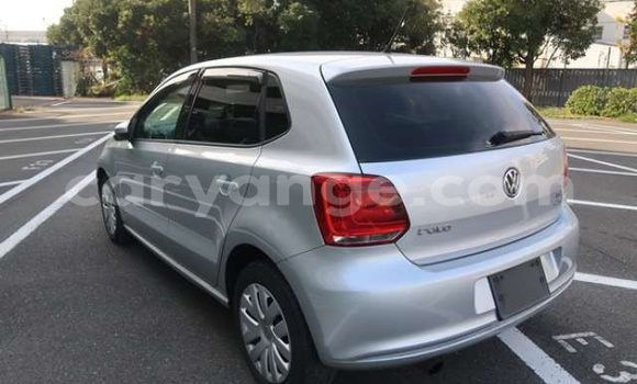 Acheter Occasion Voiture Volkswagen Polo Gris à Walvis Bay, Namibie Acheter Occasion Voiture Volkswagen Polo Gris à Walvis Bay, Namibie