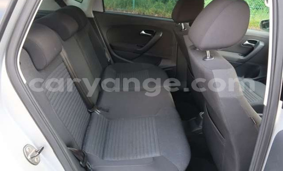 Acheter Occasion Voiture Volkswagen Polo Gris à Walvis Bay, Namibie Acheter Occasion Voiture Volkswagen Polo Gris à Walvis Bay, Namibie