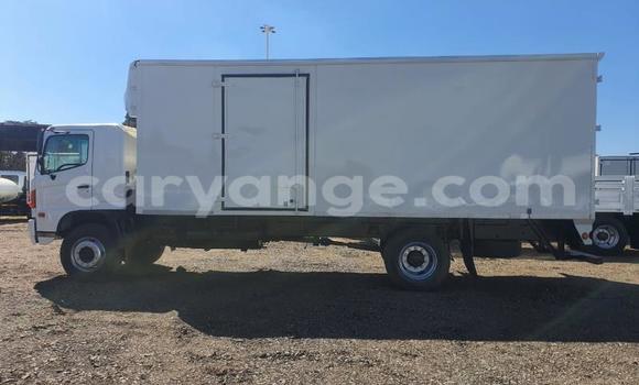 Buy Used Hino 300 Series White Truck in Windhoek in Namibia Buy Used Hino 300 Series White Truck in Windhoek in Namibia