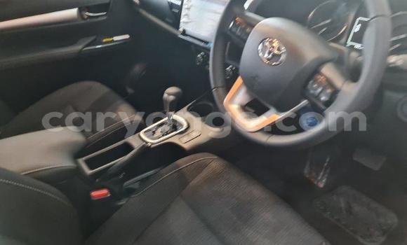 Acheter Occasion Voiture Toyota Hilux Blanc à Windhoek, Namibie Acheter Occasion Voiture Toyota Hilux Blanc à Windhoek, Namibie