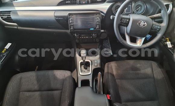 Acheter Occasion Voiture Toyota Hilux Blanc à Windhoek, Namibie Acheter Occasion Voiture Toyota Hilux Blanc à Windhoek, Namibie