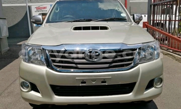 Buy Used Toyota Hilux Silver Car in Karasburg in Karas Buy Used Toyota Hilux Silver Car in Karasburg in Karas