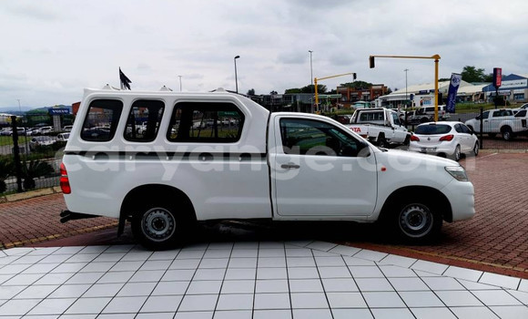 Acheter Occasion Voiture Toyota Hilux Blanc à Windhoek, Namibie Acheter Occasion Voiture Toyota Hilux Blanc à Windhoek, Namibie