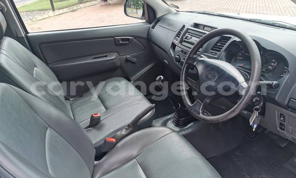 Acheter Occasion Voiture Toyota Hilux Blanc à Windhoek, Namibie Acheter Occasion Voiture Toyota Hilux Blanc à Windhoek, Namibie