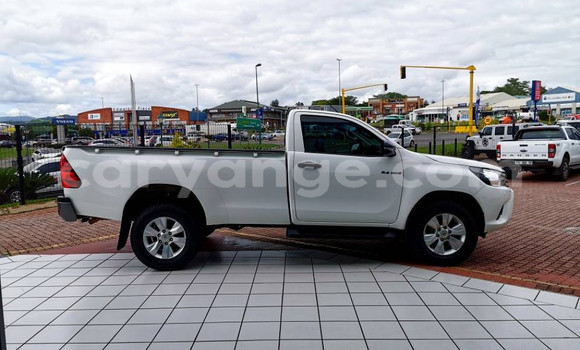 Acheter Occasion Voiture Toyota Hilux Blanc à Karasburg, Karas Acheter Occasion Voiture Toyota Hilux Blanc à Karasburg, Karas