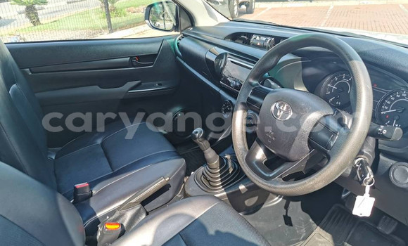 Acheter Occasion Voiture Toyota Hilux Blanc à Karasburg, Karas Acheter Occasion Voiture Toyota Hilux Blanc à Karasburg, Karas