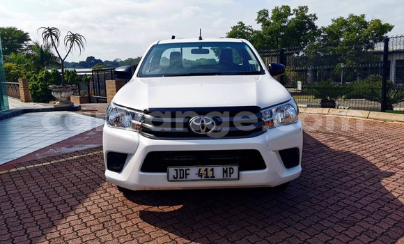 Acheter Occasion Voiture Toyota Hilux Blanc à Karasburg, Karas Acheter Occasion Voiture Toyota Hilux Blanc à Karasburg, Karas