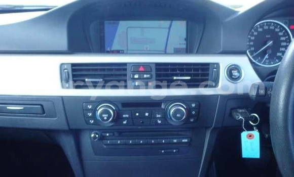 Acheter Occasion Voiture BMW 3–Series Blanc à Walvis Bay, Namibie Acheter Occasion Voiture BMW 3–Series Blanc à Walvis Bay, Namibie