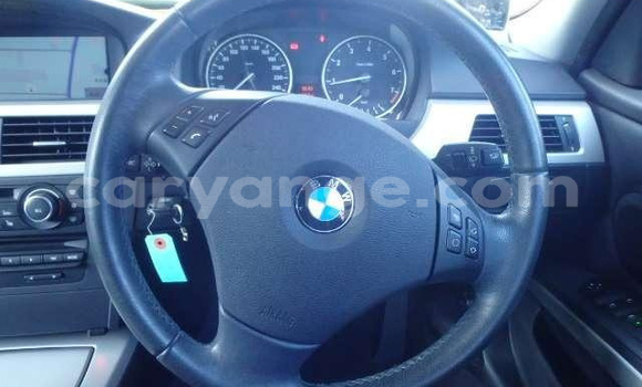 Acheter Occasion Voiture BMW 3–Series Blanc à Walvis Bay, Namibie Acheter Occasion Voiture BMW 3–Series Blanc à Walvis Bay, Namibie