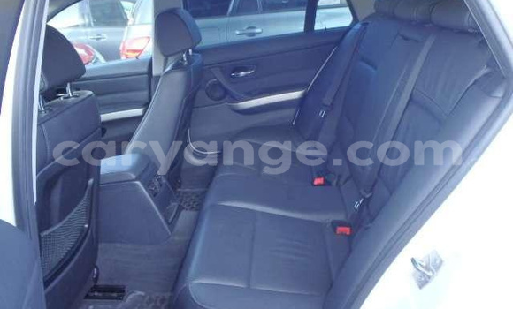 Acheter Occasion Voiture BMW 3–Series Blanc à Walvis Bay, Namibie Acheter Occasion Voiture BMW 3–Series Blanc à Walvis Bay, Namibie