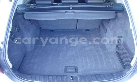 Acheter Occasion Voiture BMW 3–Series Blanc à Walvis Bay, Namibie Acheter Occasion Voiture BMW 3–Series Blanc à Walvis Bay, Namibie