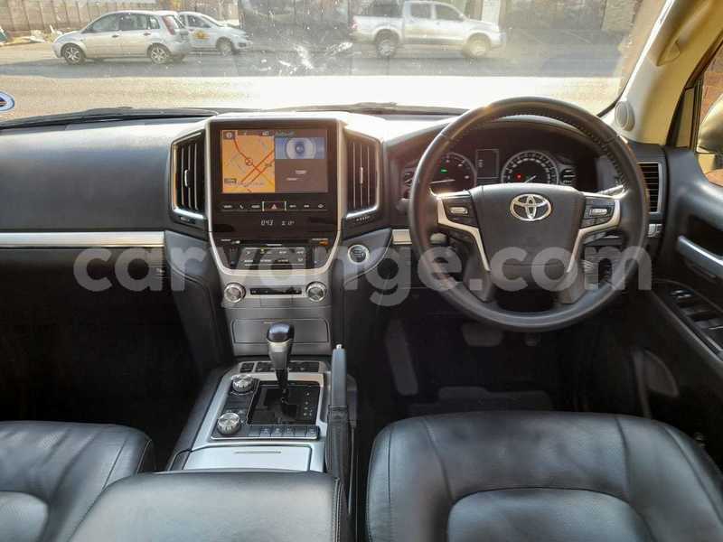 Big with watermark toyota land cruiser namibia windhoek 18452