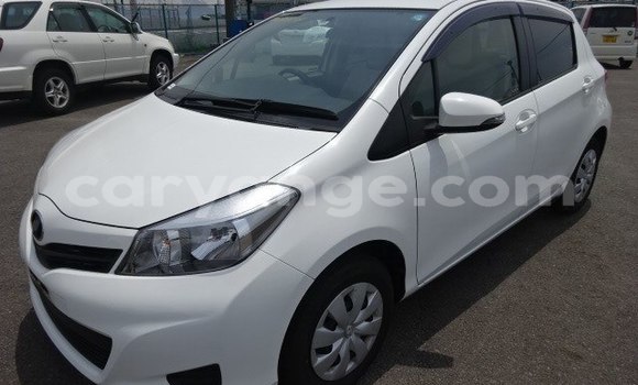 Buy Used Toyota Vitz White Car in Windhoek in Namibia Buy Used Toyota Vitz White Car in Windhoek in Namibia