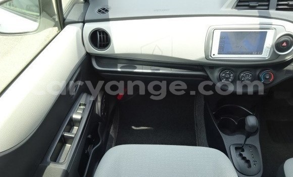 Buy Used Toyota Vitz White Car in Windhoek in Namibia Buy Used Toyota Vitz White Car in Windhoek in Namibia